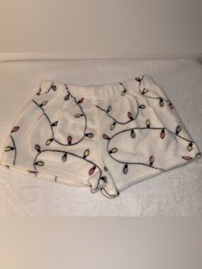 Cozy & Soft White Holiday Lights Fleece Shorts - size L - NWOT